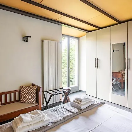 Lakeview Villa, Terrace And Garage