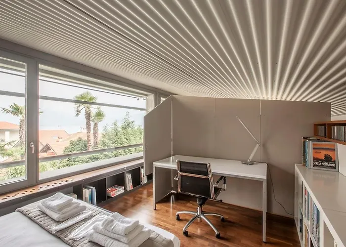 Lakeview Villa, Terrace And Garage Villa *